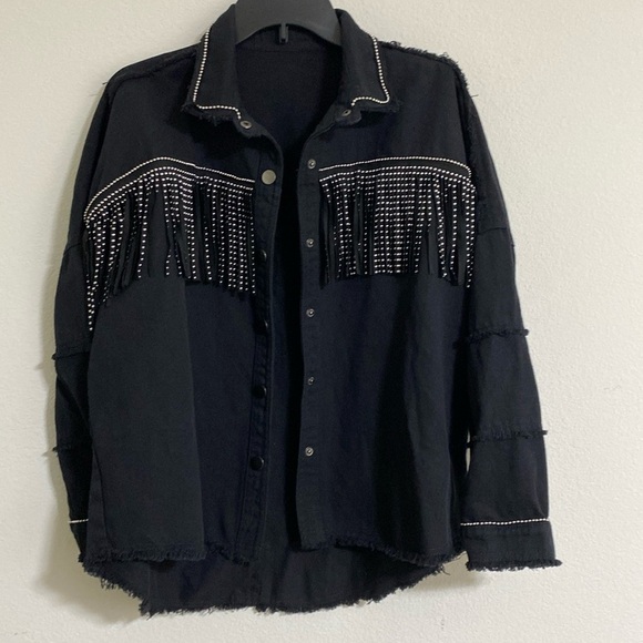 New! NWOT Casual Frayed Black Denim Jacket Studded Fringe - Picture 3 of 10